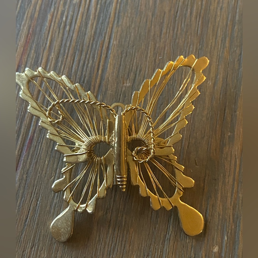 🦋 Vintage Butterfly Pin